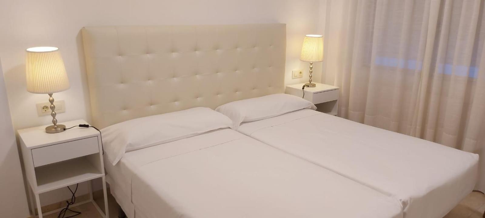 Apartamentos Turisticos Arosa Ogrove O Grove Exterior foto